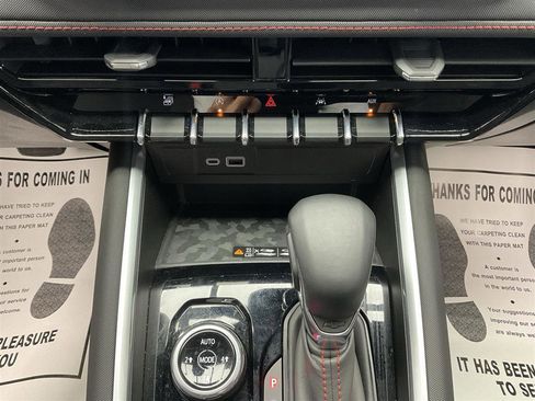 Used 2024 Chevrolet Colorado Z71 w/ Z71 Convenience Package 2 image 20