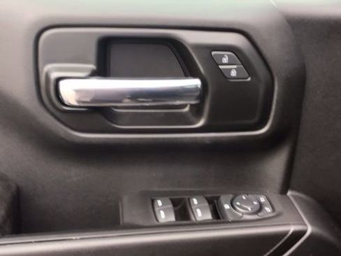 Used 2022 Chevrolet Silverado 1500 Custom Trail Boss w/ Safety Confidence Package image 16