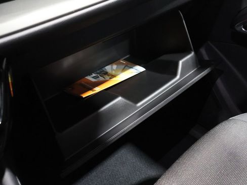 Used 2024 Chevrolet Traverse LT image 36