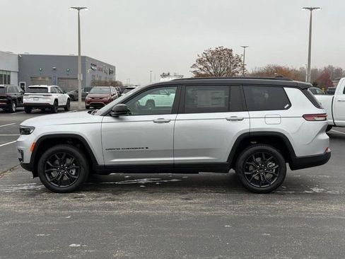 New 2025 Jeep Grand Cherokee L Limited image 9