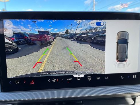 New 2026 Ford Explorer Active image 9