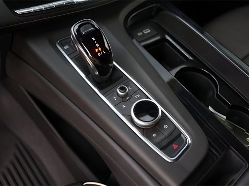 Used 2024 Cadillac Escalade ESV Sport w/ LPO, ONYX Package image 20