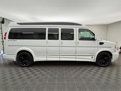 New 2026 GMC Savana 3500 Extended w/ Driver Convenience Package RWD image 6