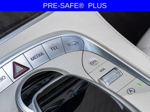 Used 2017 Mercedes-Benz S 550 Cabriolet image 22