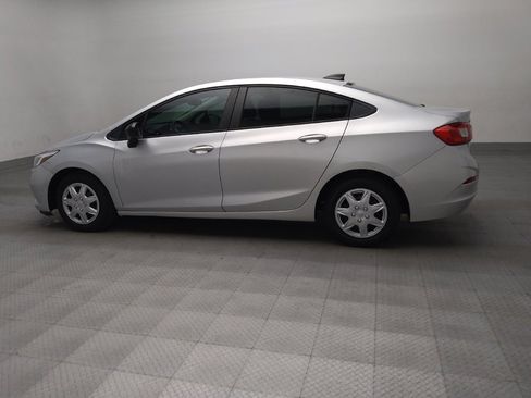 Used 2017 Chevrolet Cruze LS FWD image 3