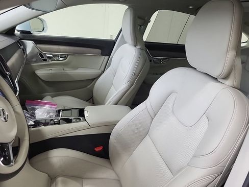 Used 2024 Volvo S90 T8 Ultimate w/ Lounge Package AWD/4WD image 3