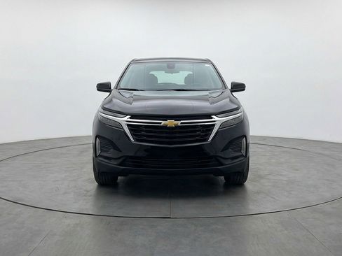 Used 2025 Chevrolet Equinox LT FWD image 2