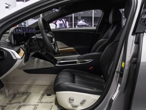 Used 2022 Lucid Air Grand Touring AWD/4WD image 4