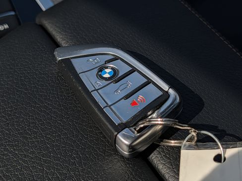 Used 2017 BMW 530i RWD image 33