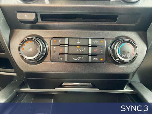 Used 2018 Ford F150 XLT w/ Equipment Group 302A Luxury AWD/4WD image 25