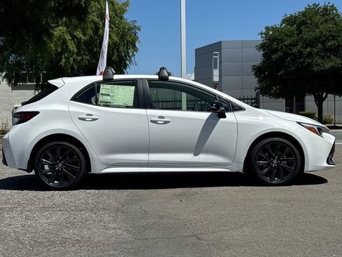 New 2026 Toyota Corolla XSE FWD image 4