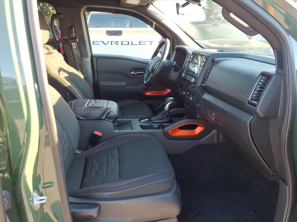 Used 2024 Nissan Frontier Pro-X w/ Pro Convenience Package RWD image 16