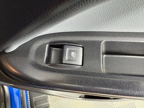 Used 2021 Chevrolet Colorado Z71 w/ Safety Package AWD/4WD image 47