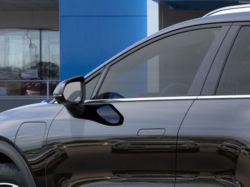 New 2026 Chevrolet Equinox EV LT image 12