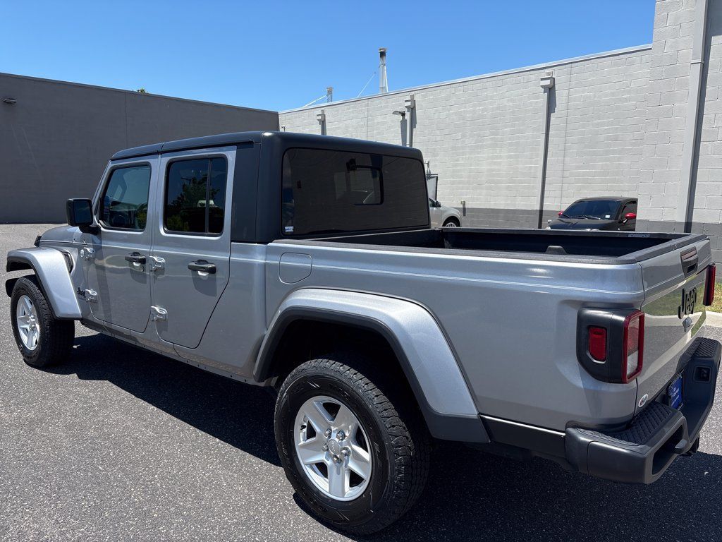 Used 2021 Jeep Gladiator Sport AWD/4WD image 26