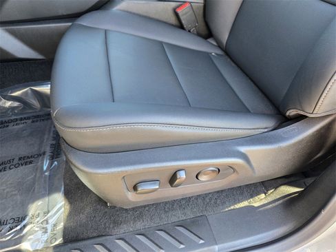 Certified 2026 Chevrolet Colorado LT w/ LT Convenience Package image 12