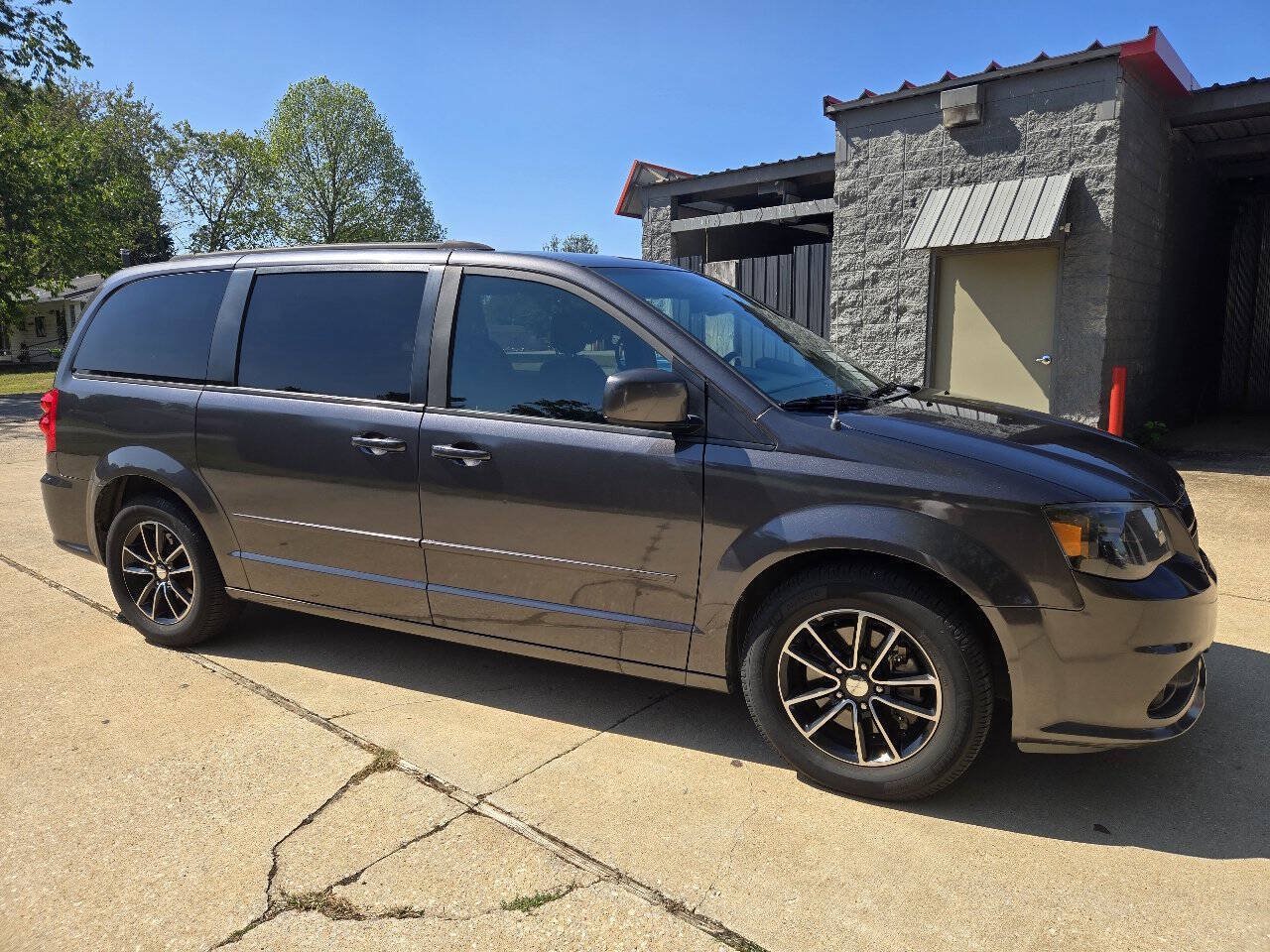 Used 2017 Dodge Grand Caravan GT FWD image 4