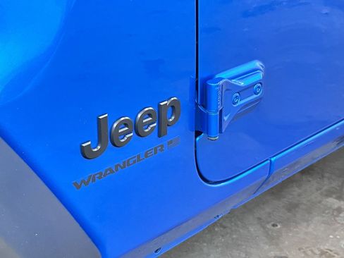 Certified 2024 Jeep Wrangler Sport S image 18