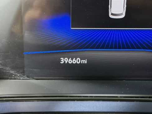 Used 2023 Volkswagen Taos SE image 19