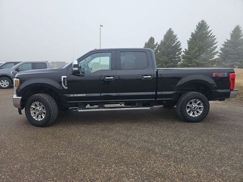 Used 2019 Ford F350 Lariat w/ Chrome Package image 2