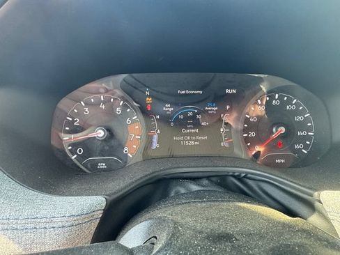 Used 2024 Jeep Compass Latitude AWD/4WD image 7