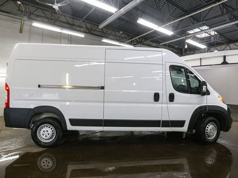 Used 2026 RAM ProMaster 2500 w/ Convenience Group FWD image 12