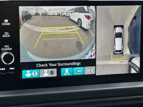 Certified 2025 Honda Pilot TrailSport image 20