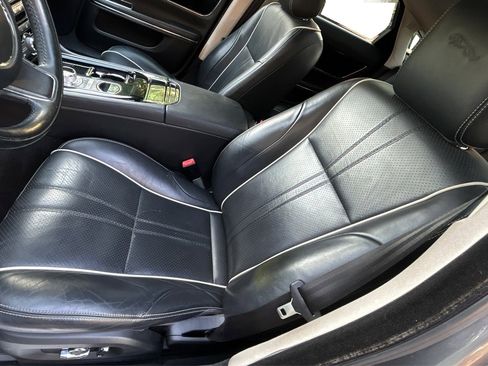 Used 2016 Jaguar XJ R-Sport image 11