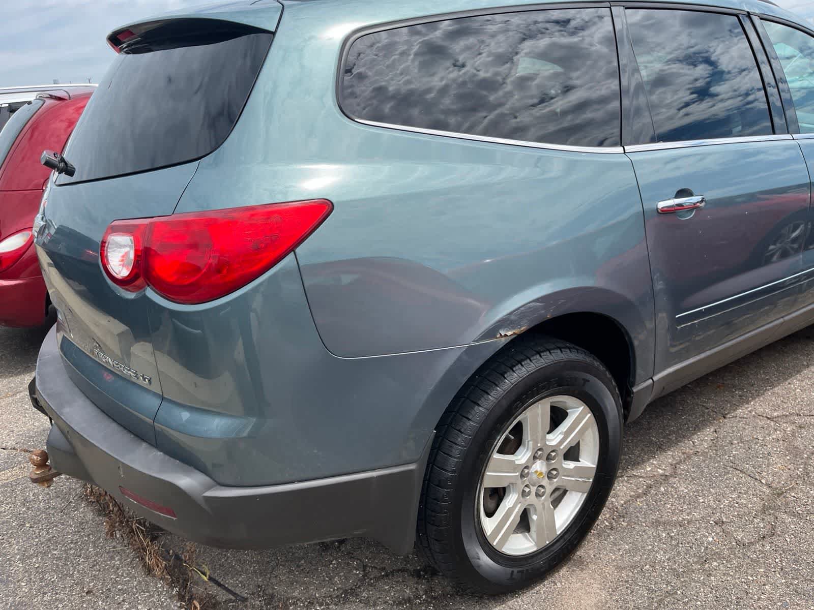 Used 2009 Chevrolet Traverse LT FWD image 14