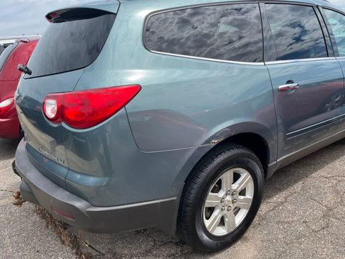 Used 2009 Chevrolet Traverse LT FWD image 14