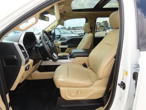 Used 2021 Ford F250 Lariat w/ Lariat Value Package AWD/4WD image 26
