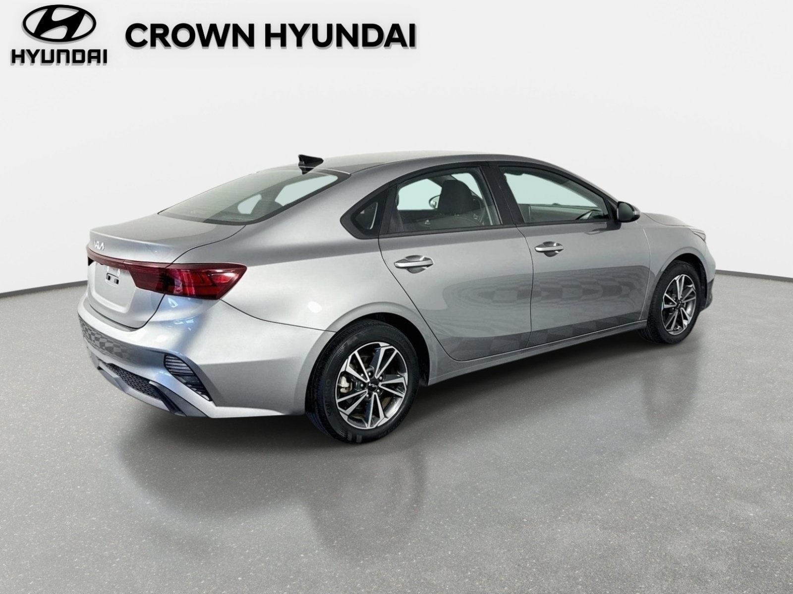 Used 2023 Kia Forte LXS FWD image 5