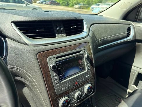 Used 2015 Chevrolet Traverse LTZ AWD/4WD image 12
