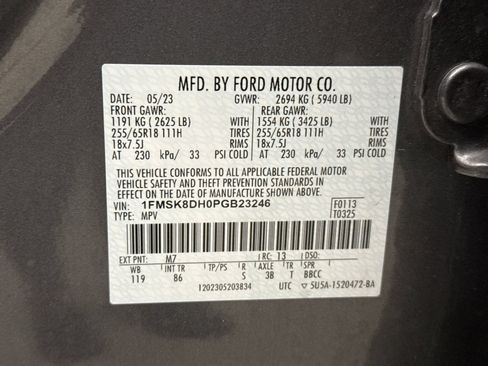 Used 2023 Ford Explorer XLT AWD/4WD image 23