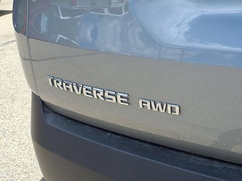 Used 2023 Chevrolet Traverse LT AWD/4WD image 10