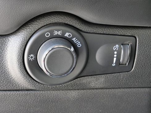 Used 2024 Dodge Durango R/T image 35