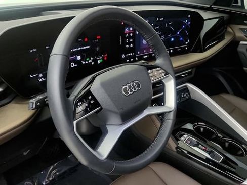 Used 2025 Audi Q5 Premium Plus w/ Premium Plus AWD/4WD image 48