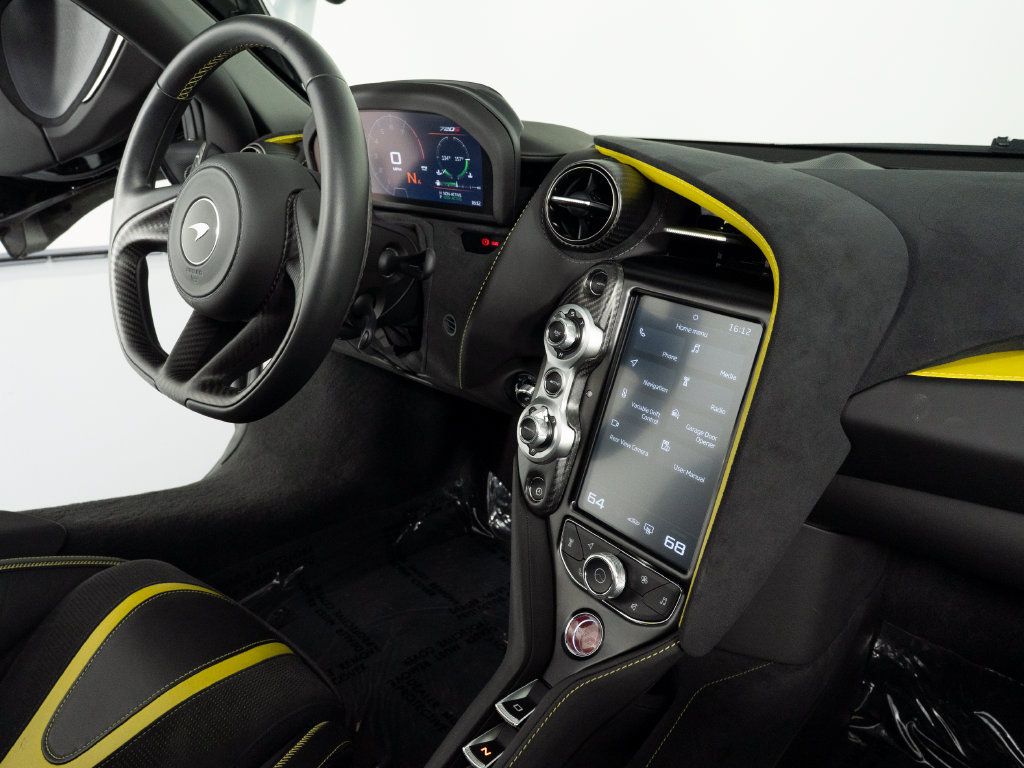 Used 2020 McLaren 720S Performance RWD image 29