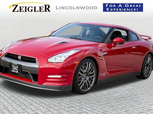 Used 2016 Nissan GT-R Premium AWD/4WD image 9