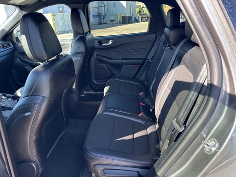 Used 2025 Ford Escape ST-Line image 11