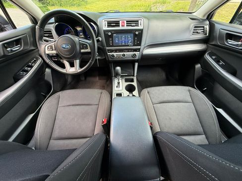 Used 2017 Subaru Legacy 2.5i Premium AWD/4WD image 23