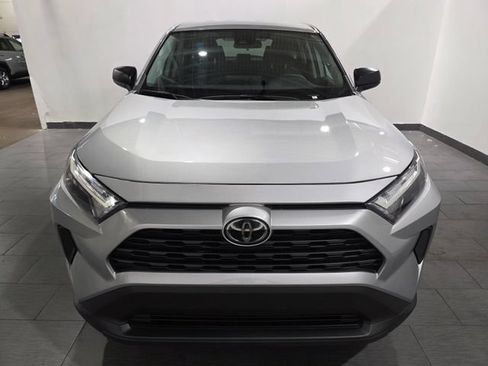 Used 2024 Toyota RAV4 LE AWD/4WD image 8