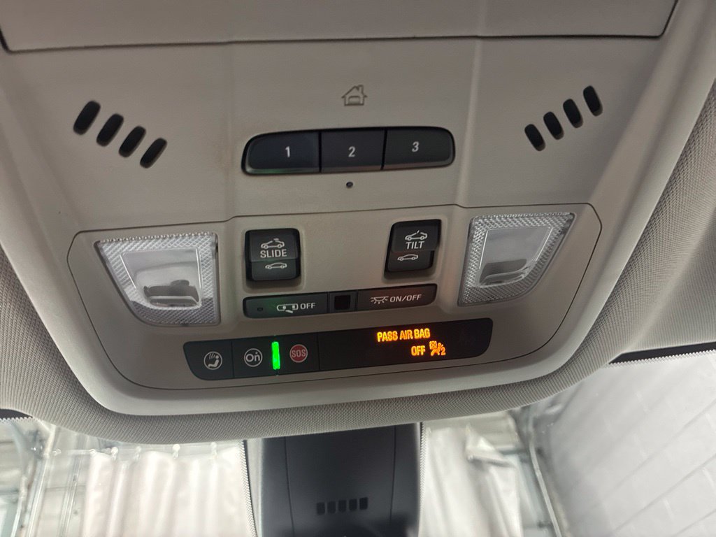 Used 2021 Buick Enclave Avenir w/ Avenir Technology Package AWD/4WD image 27
