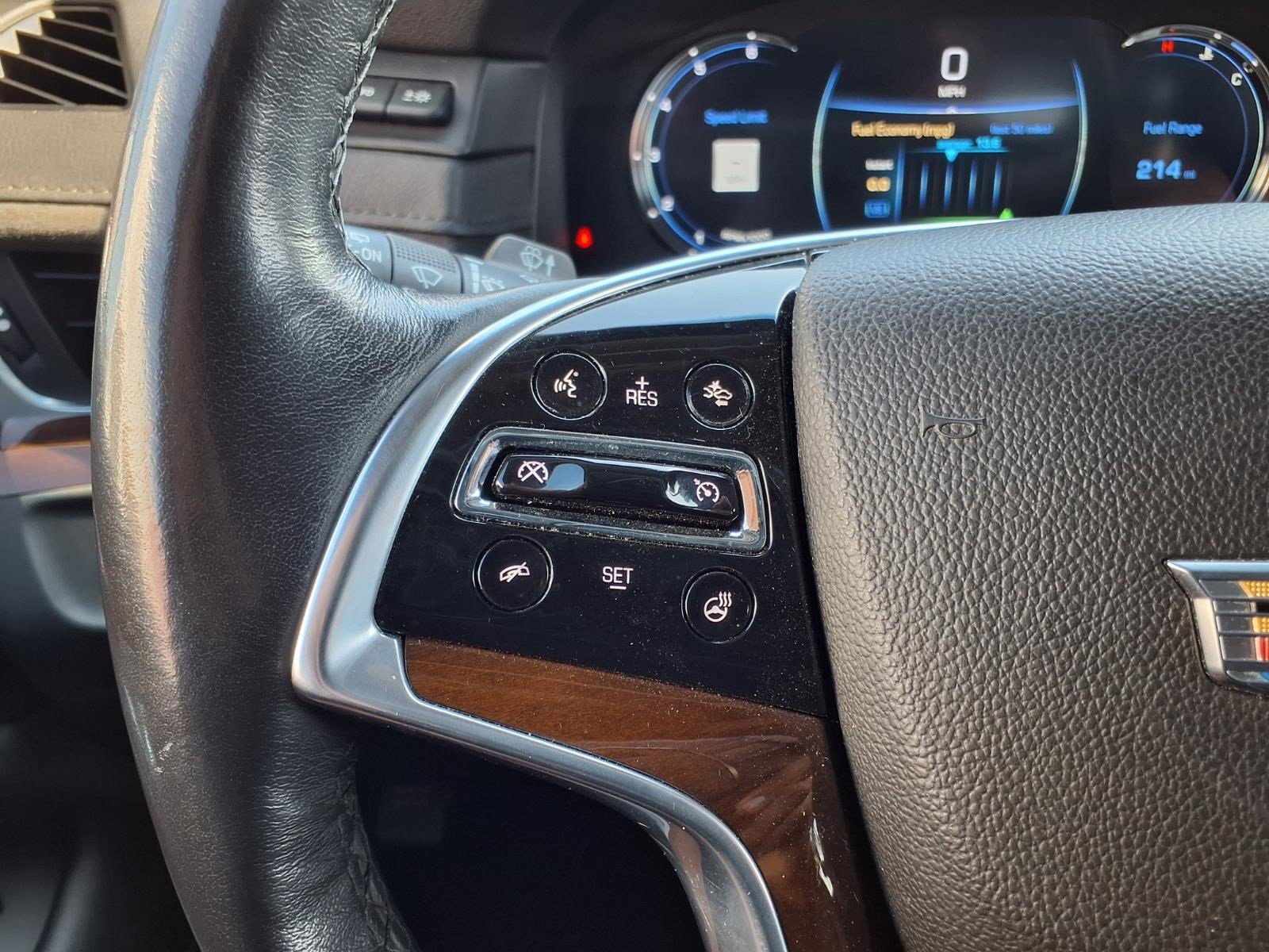 Used 2020 Cadillac Escalade Luxury RWD image 23