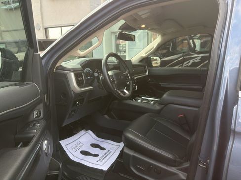 Used 2023 Ford Expedition Max XLT AWD/4WD image 13