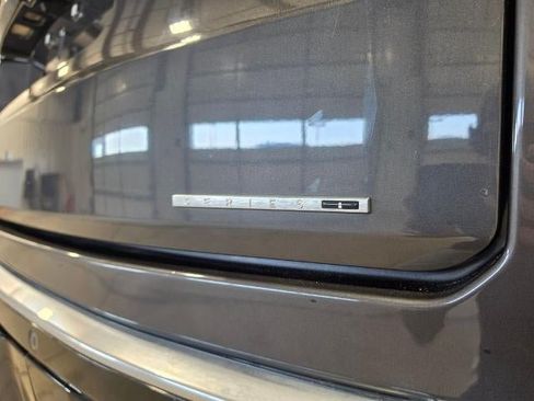 Used 2022 Jeep Wagoneer Series I w/ Convenience Group I AWD/4WD image 13