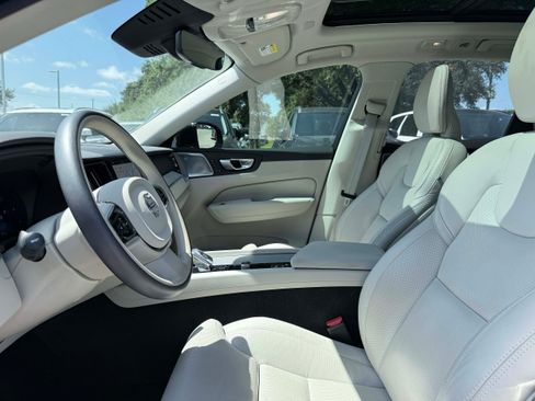 Certified 2024 Volvo XC60 B5 Ultimate w/ Protection Package Premier AWD/4WD image 10