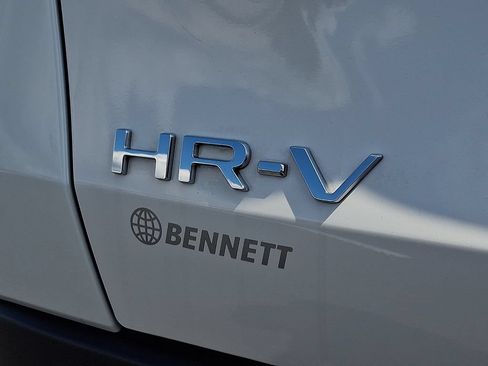 Used 2025 Honda HR-V Sport image 28