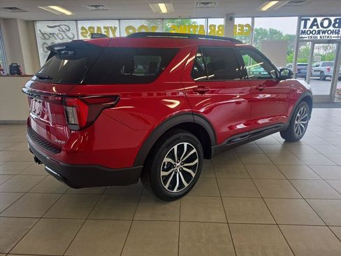 New 2026 Ford Explorer ST-Line AWD/4WD image 3