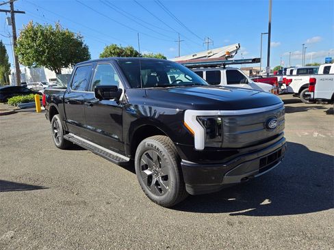 New 2025 Ford F150 Lightning Lariat image 3